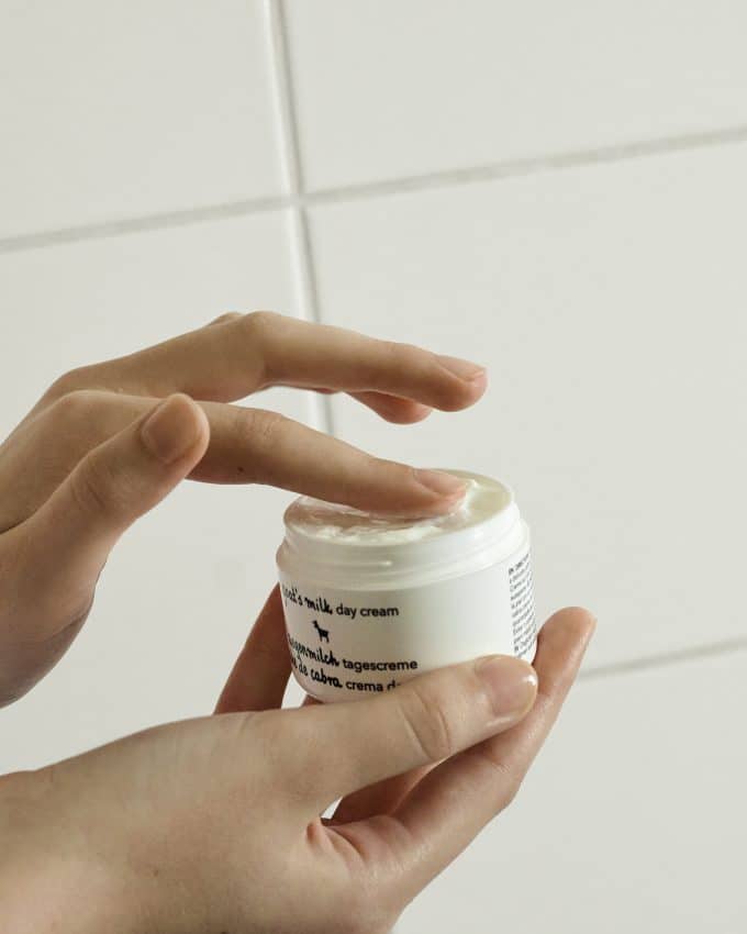 goats_milk_day face_cream